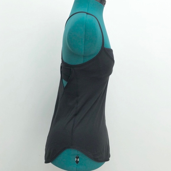 Lululemon pin stripe black top with bra built in 4 - Picture 4 of 5